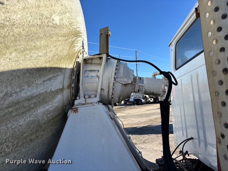 image for item FC1603 1994 International F-2574 ready mix truck