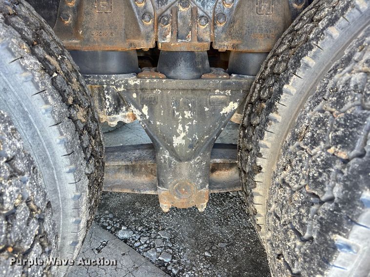 image for item FC1603 1994 International F-2574 ready mix truck