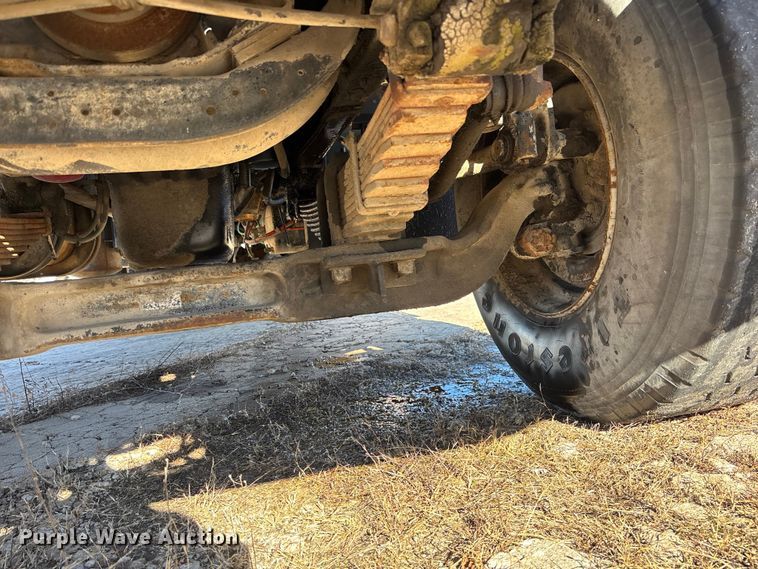 image for item FC1603 1994 International F-2574 ready mix truck