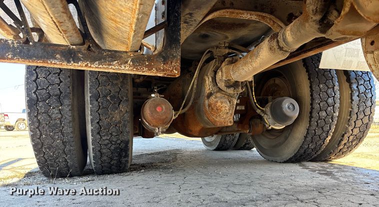 image for item FC1603 1994 International F-2574 ready mix truck