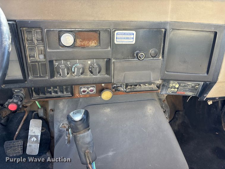 image for item FC1603 1994 International F-2574 ready mix truck