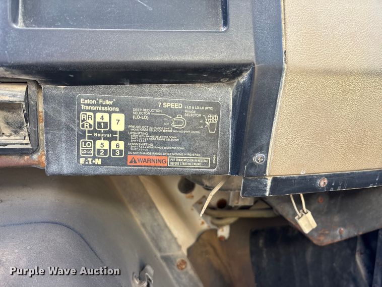 image for item FC1603 1994 International F-2574 ready mix truck