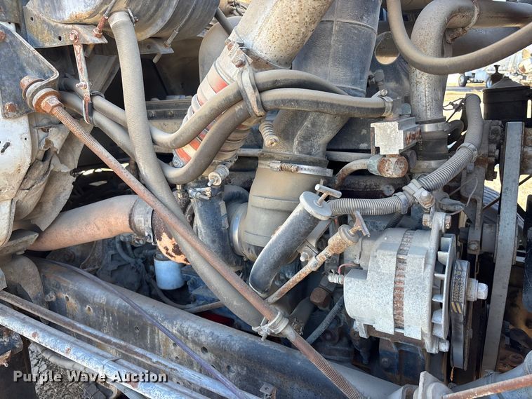 image for item FC1603 1994 International F-2574 ready mix truck