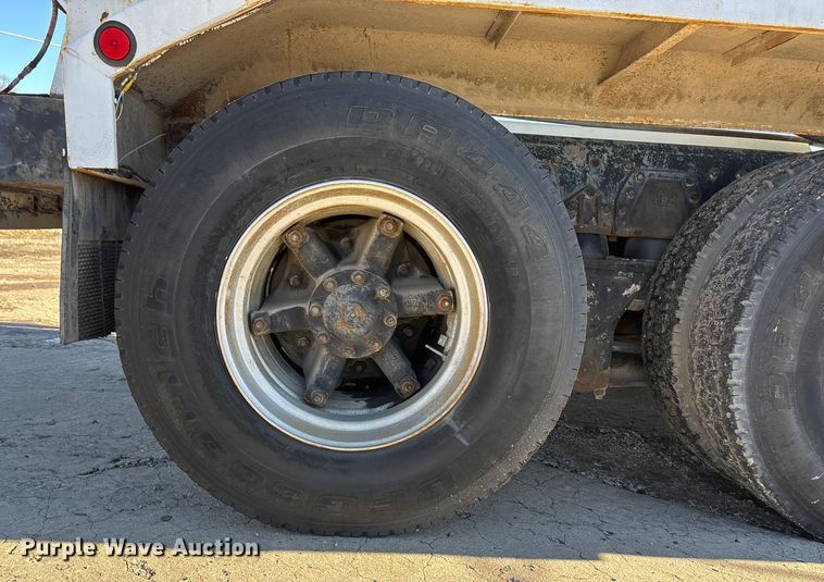 image for item FC1603 1994 International F-2574 ready mix truck