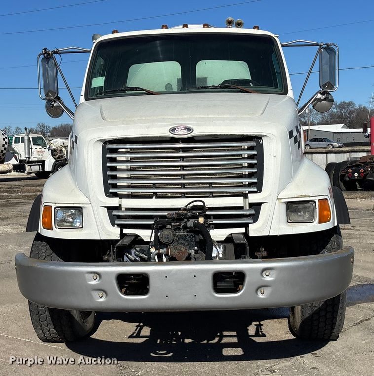 image for item FC1604 1998 Ford LT8513 ready mix truck
