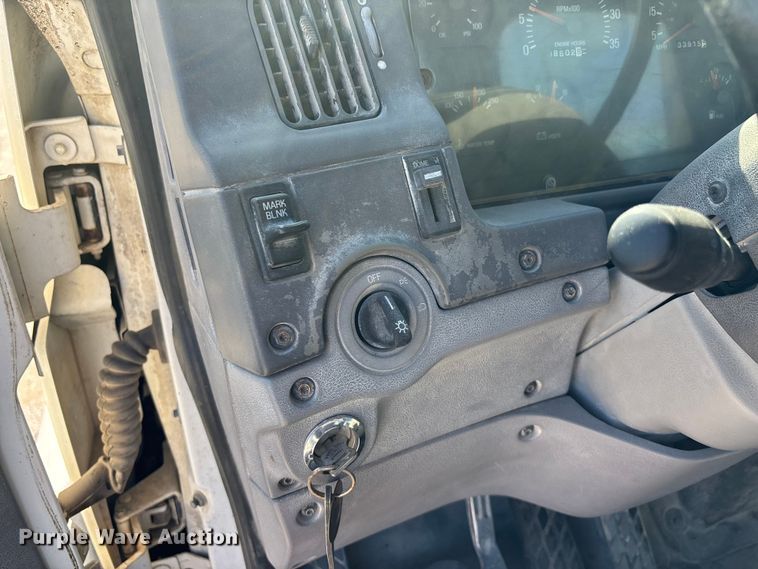 image for item FC1604 1998 Ford LT8513 ready mix truck