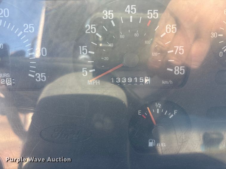 image for item FC1604 1998 Ford LT8513 ready mix truck