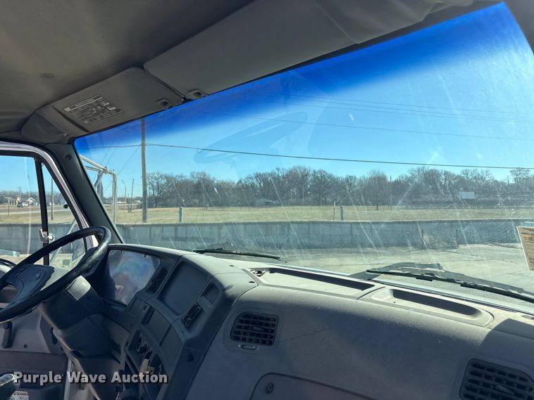 image for item FC1604 1998 Ford LT8513 ready mix truck