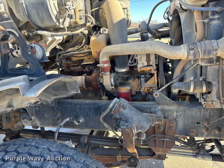 image for item FC1604 1998 Ford LT8513 ready mix truck