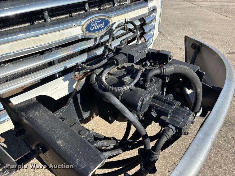 image for item FC1605 1998 Ford LT8513 ready mix truck