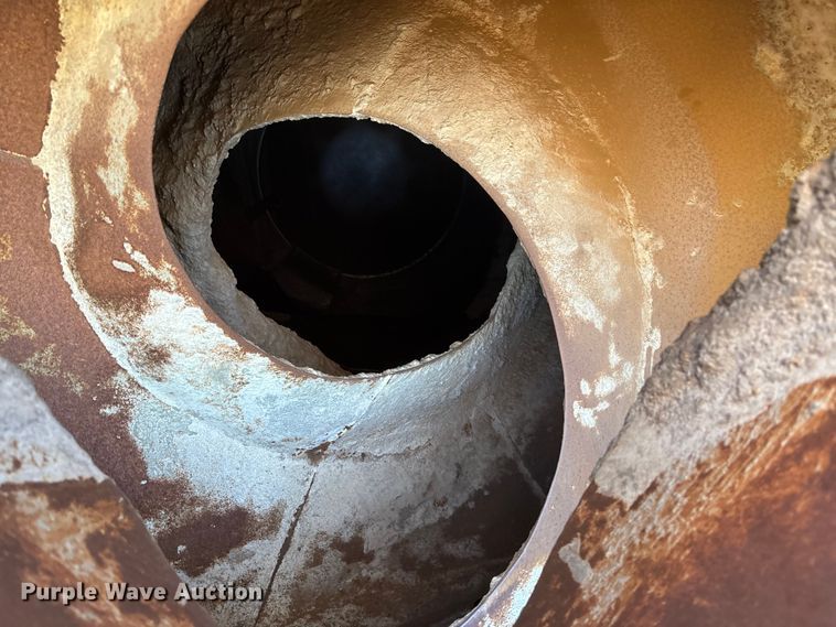 image for item FC1605 1998 Ford LT8513 ready mix truck