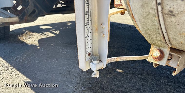 image for item FC1605 1998 Ford LT8513 ready mix truck