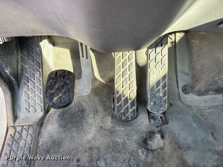 image for item FC1605 1998 Ford LT8513 ready mix truck