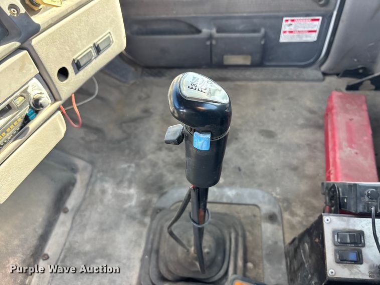 image for item FC1605 1998 Ford LT8513 ready mix truck