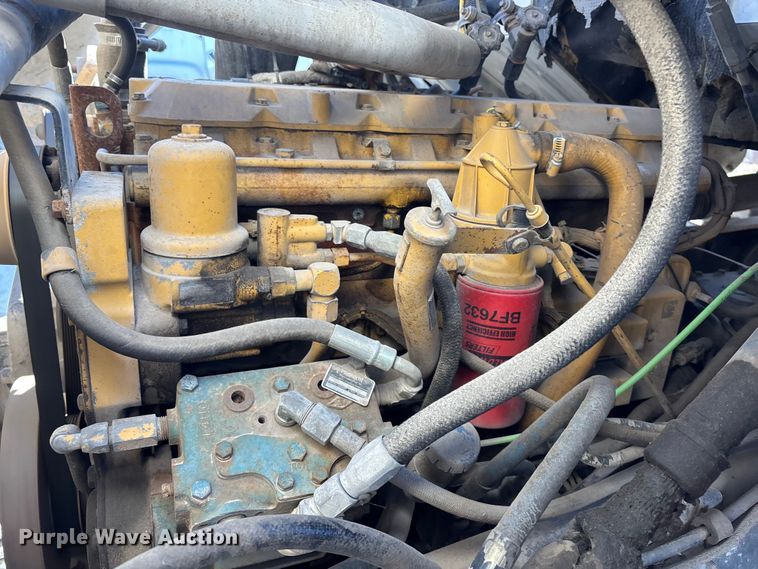 image for item FC1605 1998 Ford LT8513 ready mix truck