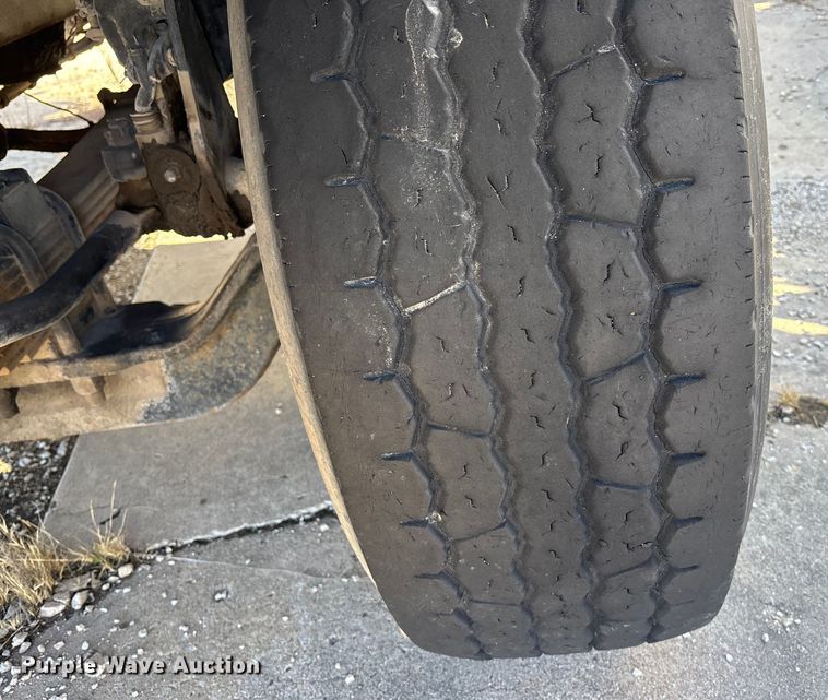 image for item FC1605 1998 Ford LT8513 ready mix truck