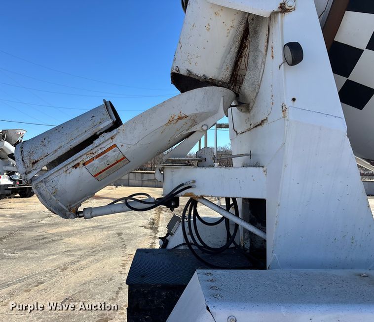 image for item FC1607 2005 Sterling Truck L8500 ready mix truck