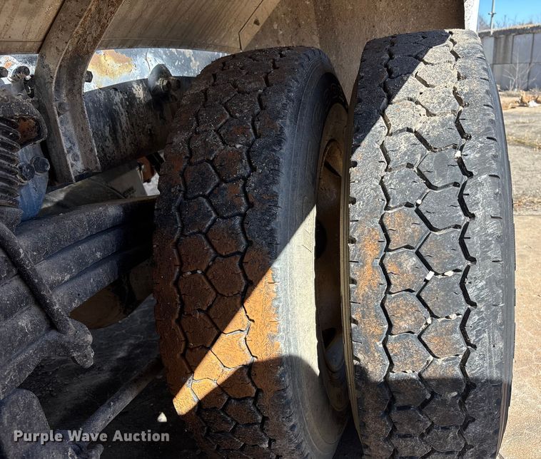 image for item FC1607 2005 Sterling Truck L8500 ready mix truck