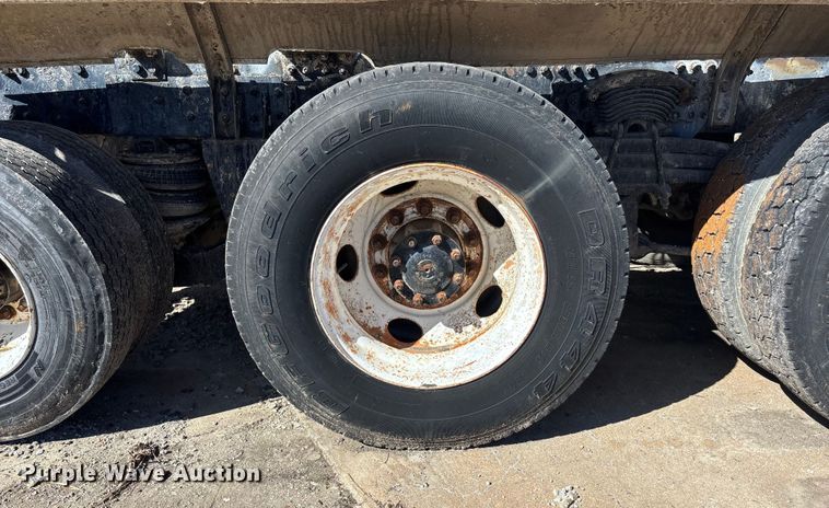 image for item FC1607 2005 Sterling Truck L8500 ready mix truck