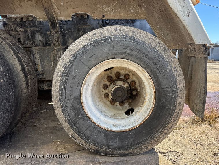 image for item FC1607 2005 Sterling Truck L8500 ready mix truck