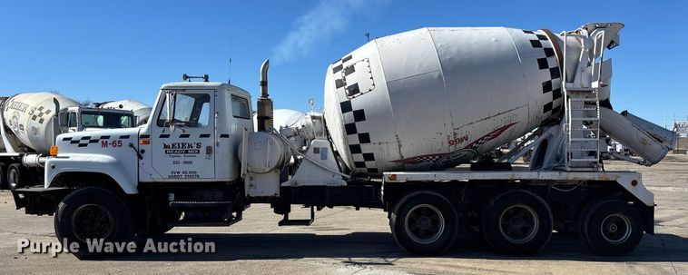 image for item FC1611 1994 International F-2574 ready mix truck