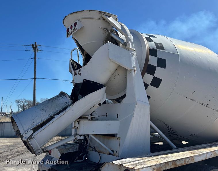 image for item FC1611 1994 International F-2574 ready mix truck