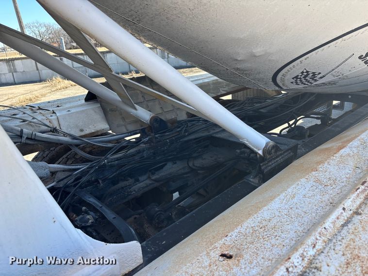 image for item FC1611 1994 International F-2574 ready mix truck