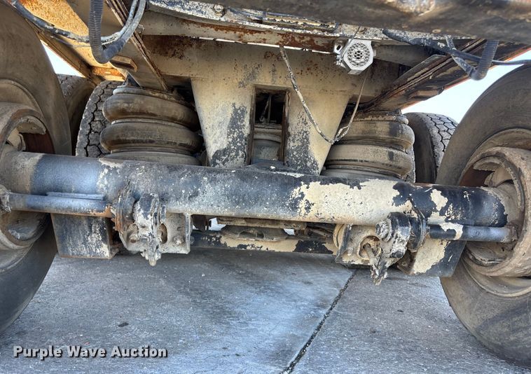 image for item FC1611 1994 International F-2574 ready mix truck