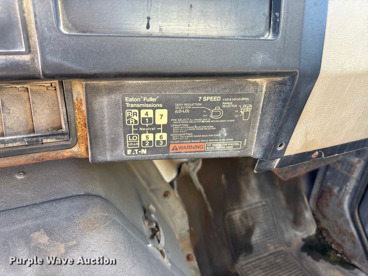 image for item FC1611 1994 International F-2574 ready mix truck