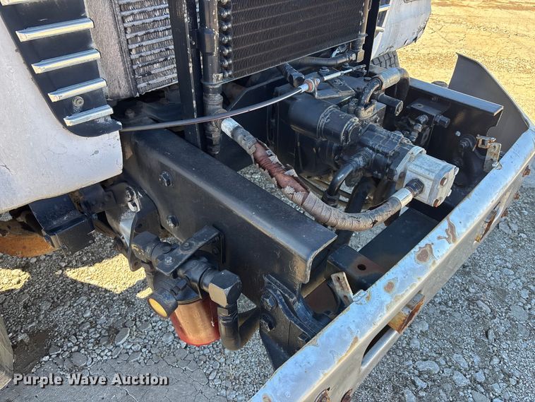 image for item FC1612 1995 Ford LT8000 ready mix truck