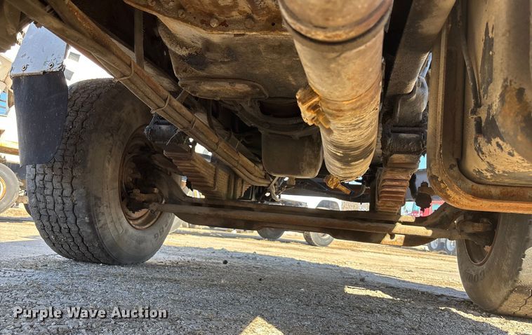 image for item FC1612 1995 Ford LT8000 ready mix truck