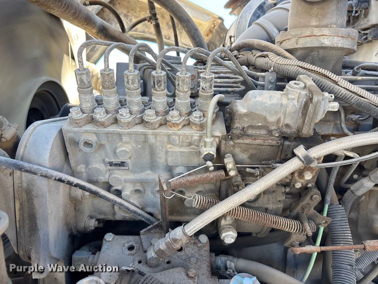 image for item FC1612 1995 Ford LT8000 ready mix truck