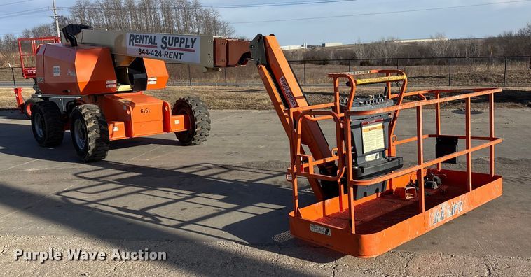 image for item FC1616 2007 JLG 600 SK boom lift
