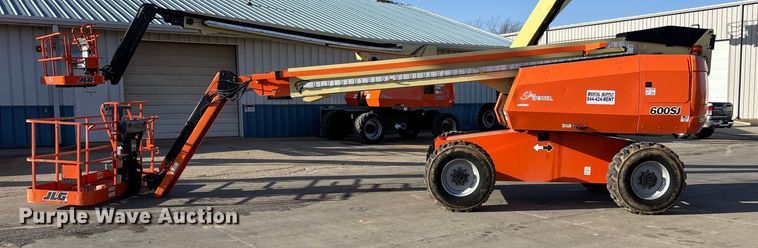 image for item FC1616 2007 JLG 600 SK boom lift