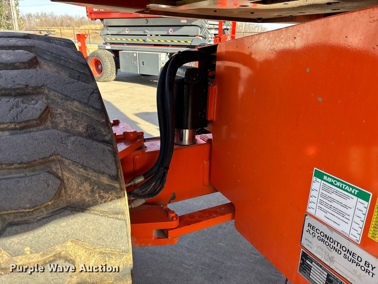 image for item FC1616 2007 JLG 600 SK boom lift