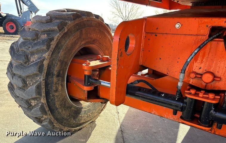 image for item FC1616 2007 JLG 600 SK boom lift