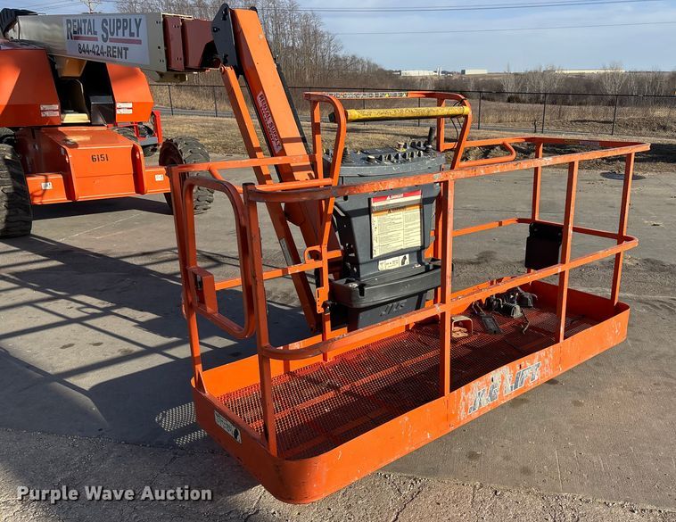 image for item FC1616 2007 JLG 600 SK boom lift