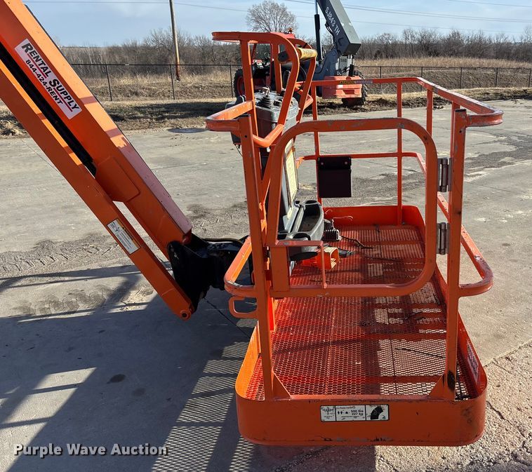 image for item FC1616 2007 JLG 600 SK boom lift