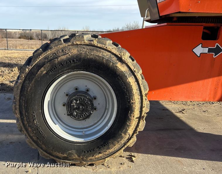 image for item FC1616 2007 JLG 600 SK boom lift