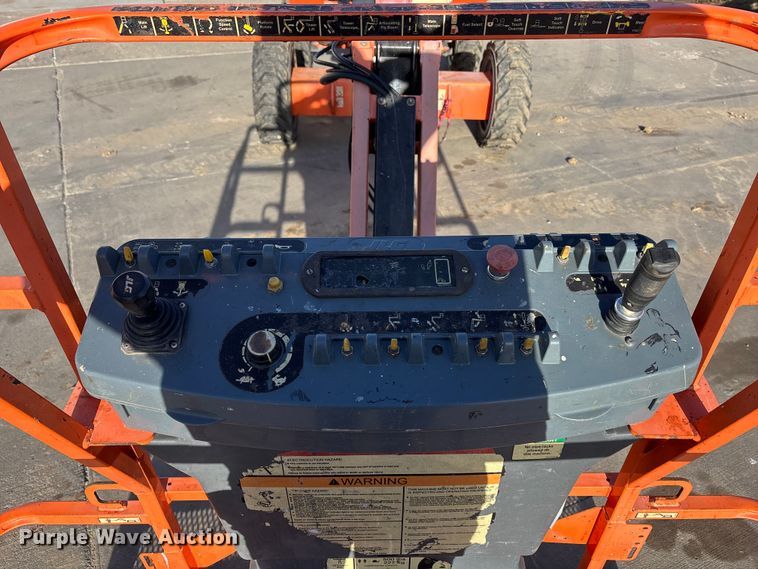 image for item FC1617 2015 JLG 340AJ boom lift