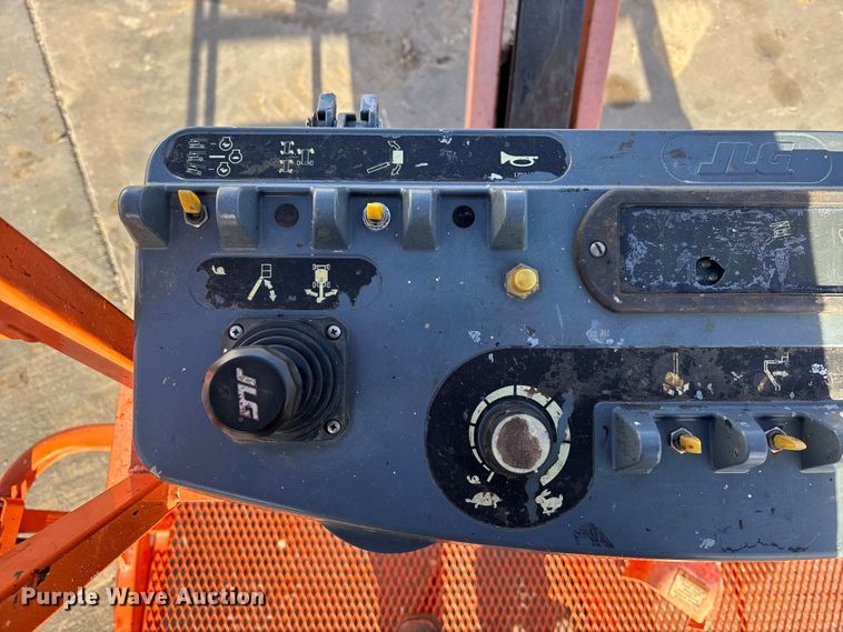 image for item FC1617 2015 JLG 340AJ boom lift