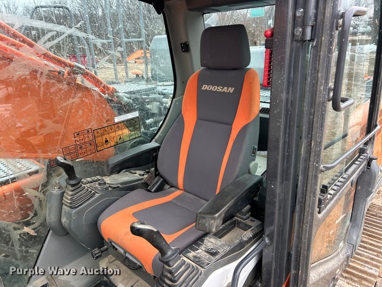 image for item FC5029 2018 Doosan DX300LC-5 long reach excavator