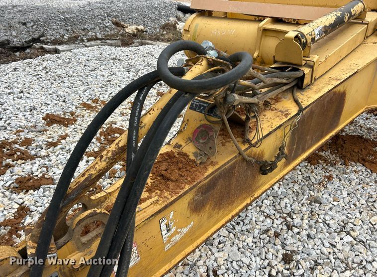 image for item FC5034 2007 John Deere 2112E scraper