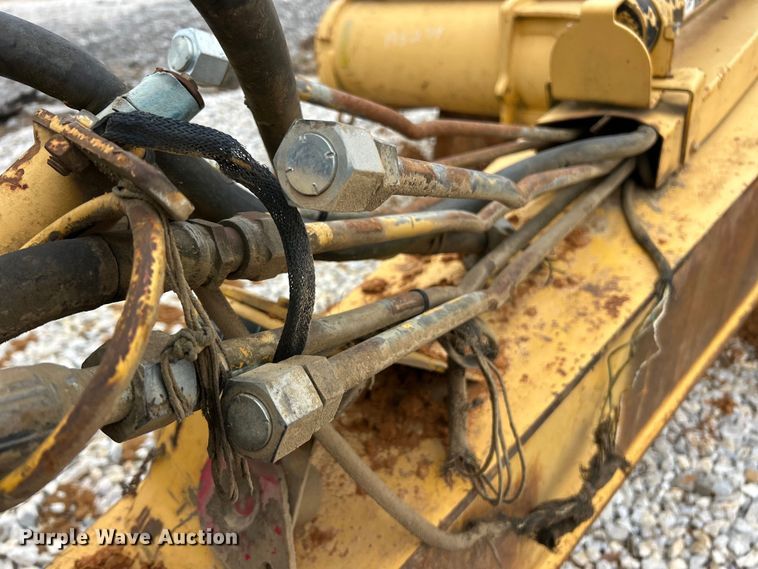 image for item FC5034 2007 John Deere 2112E scraper