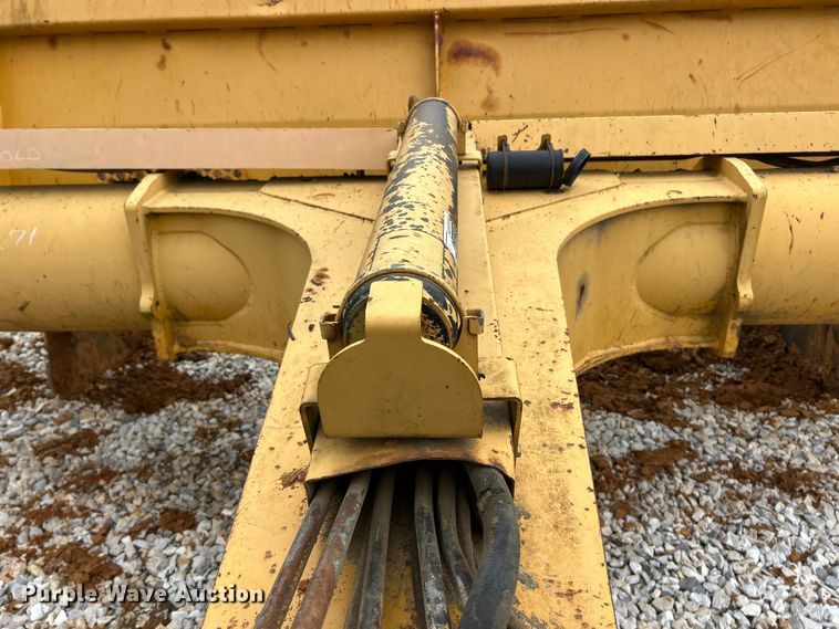 image for item FC5034 2007 John Deere 2112E scraper