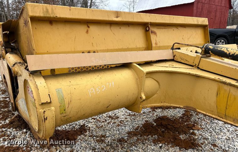 image for item FC5034 2007 John Deere 2112E scraper