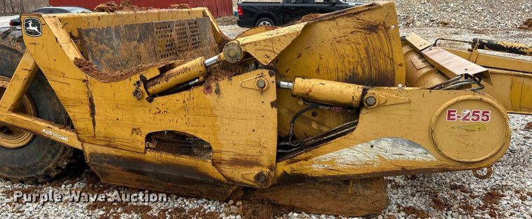 image for item FC5034 2007 John Deere 2112E scraper