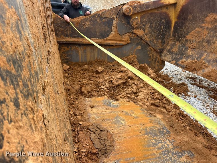 image for item FC5034 2007 John Deere 2112E scraper