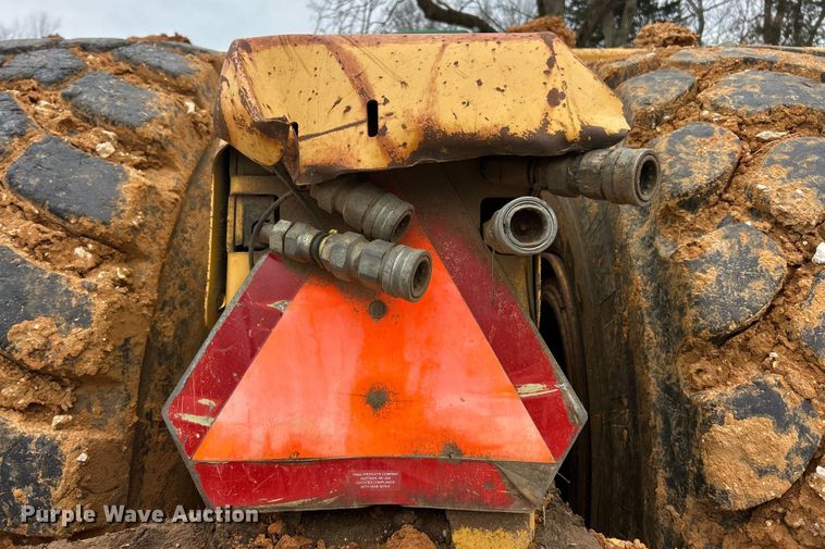 image for item FC5034 2007 John Deere 2112E scraper