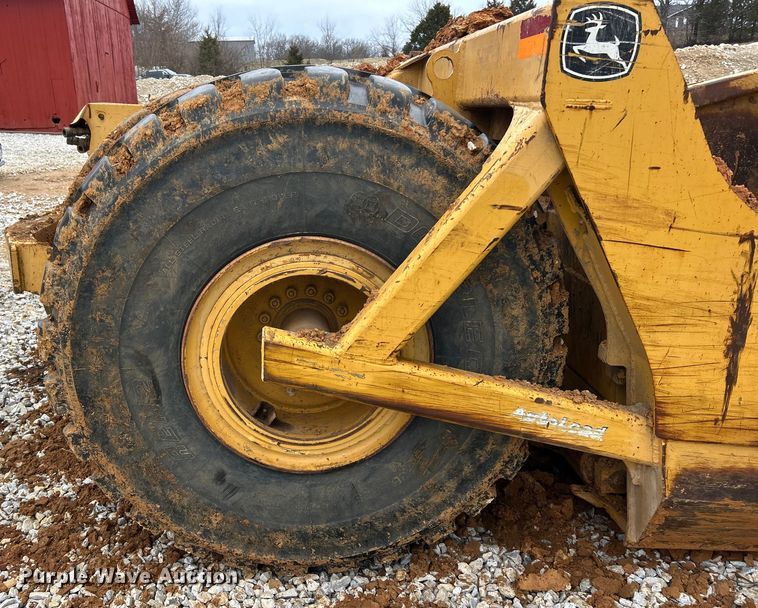 image for item FC5034 2007 John Deere 2112E scraper